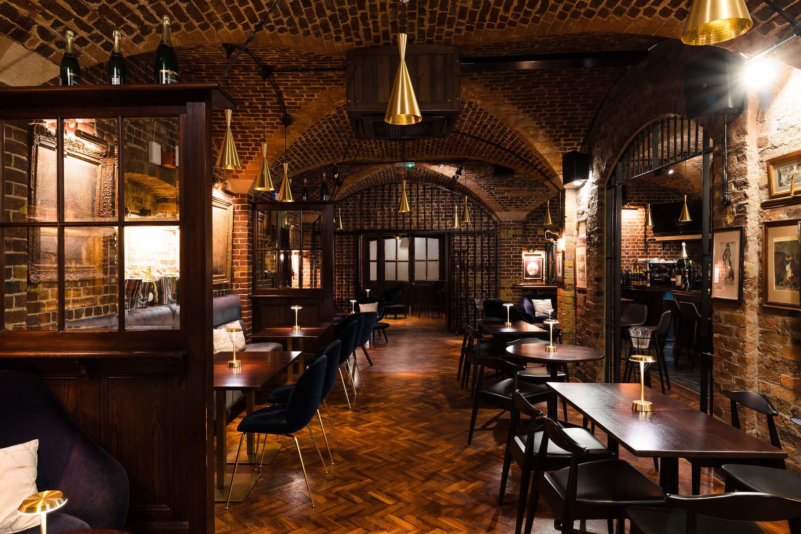 The Champagne Bar, 116 Pall Mall photo #1