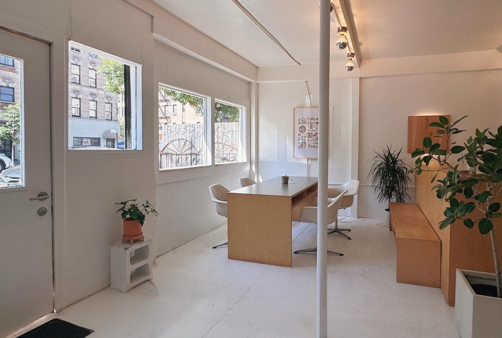 Entire Venue, Depot photo #1