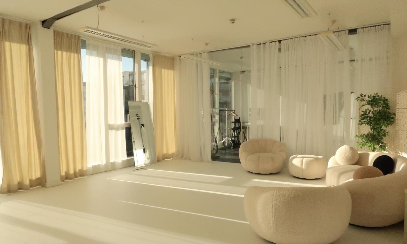 Lounge Studios - Brentford, Natural Light Studio, undefined photo #1