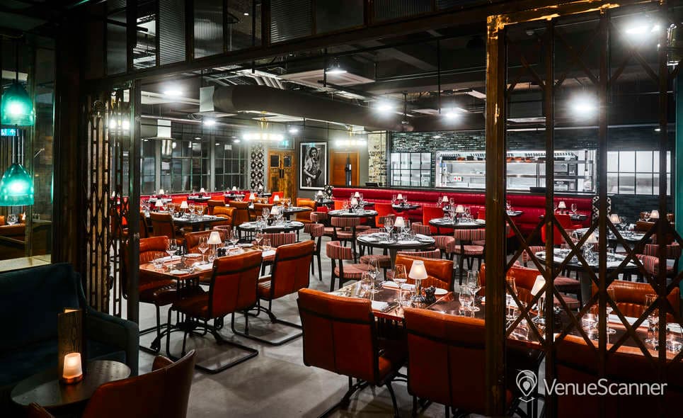 Mr. White's English Chophouse, New Road Hotel photo #2