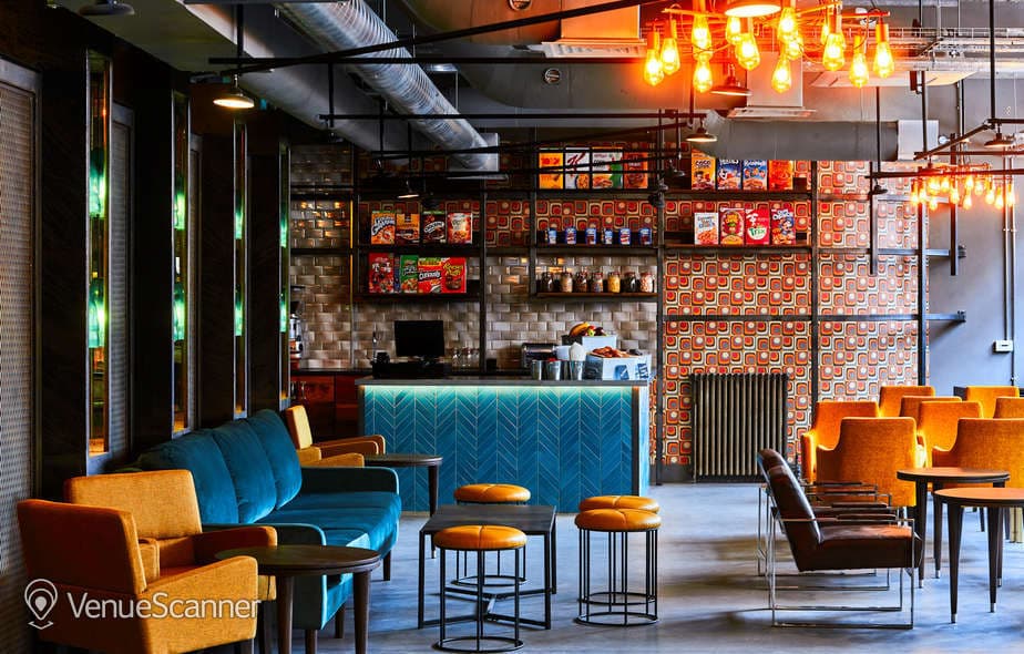 Cereal Grind, New Road Hotel photo #2