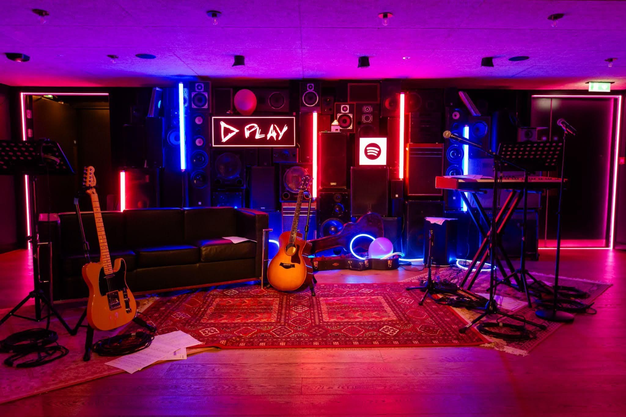 Lightroom Show Space, Lightroom photo #14