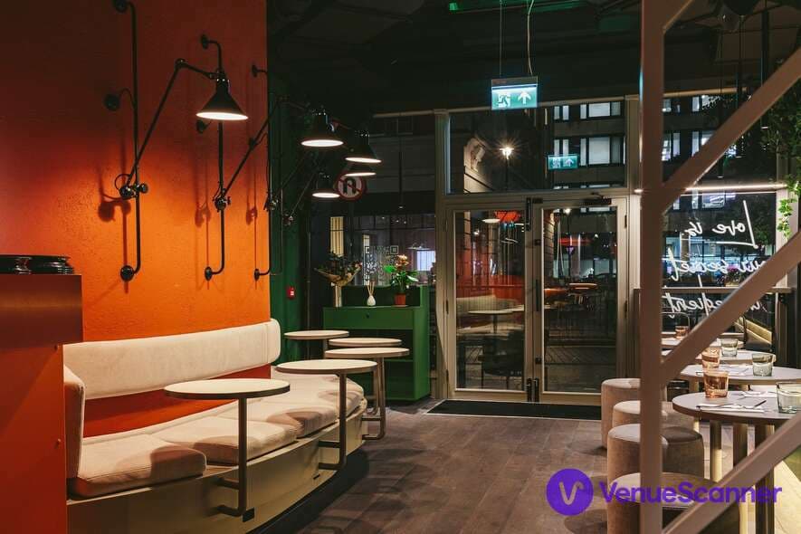 Full Restaurant, Bennie Restaurant & Bar photo #1