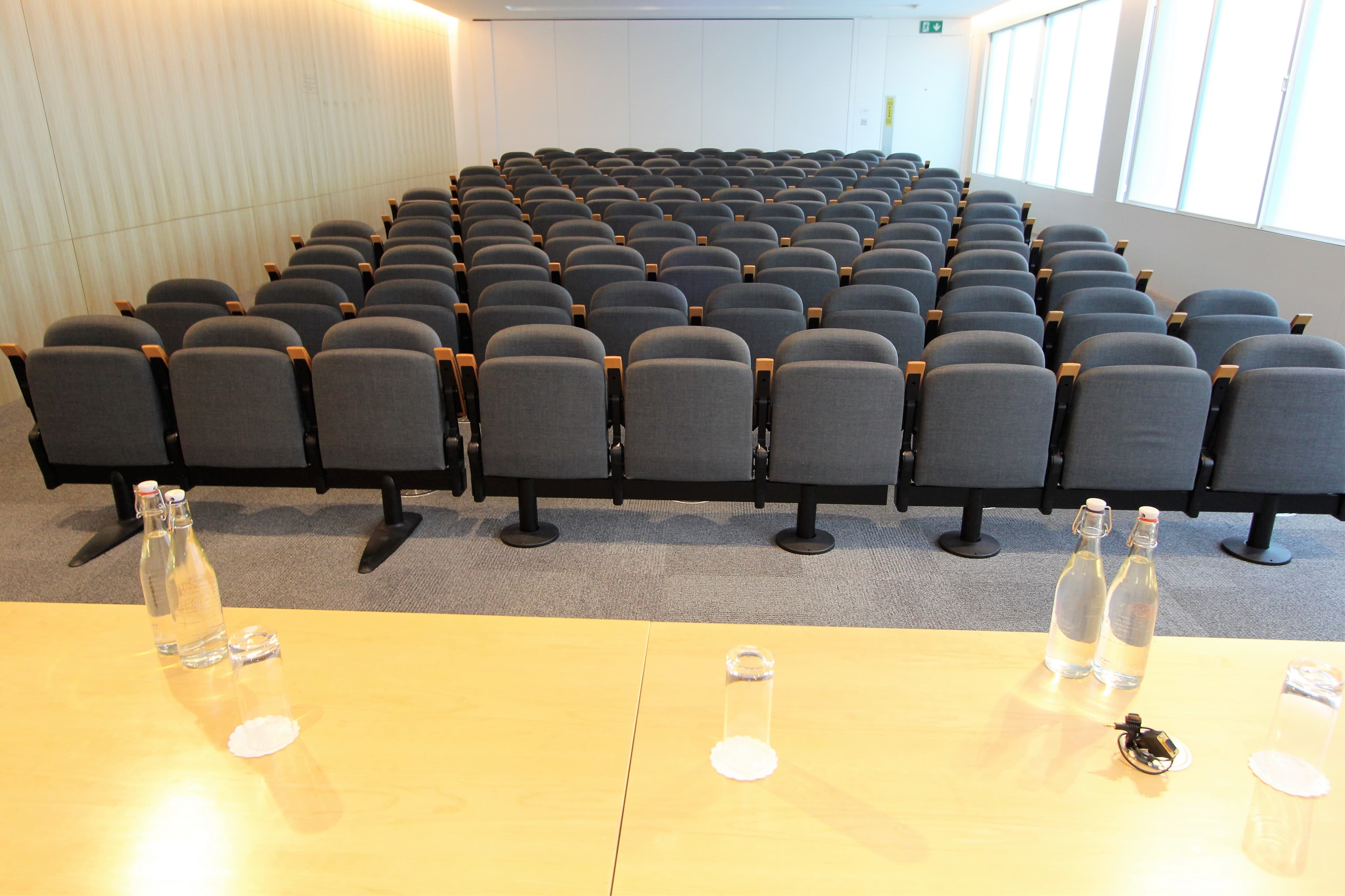 Auditorium, 47 Bastwick St. photo #3