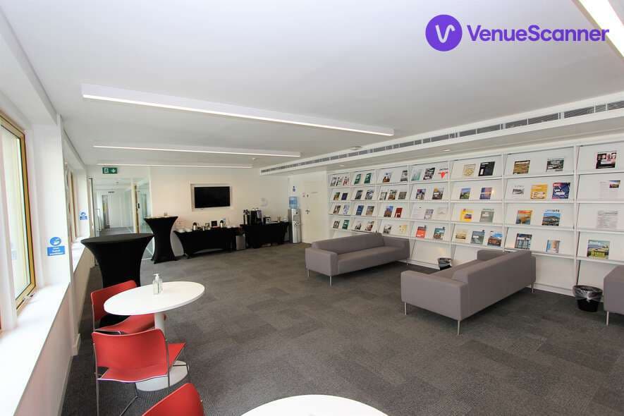 47 Bastwick St., Executive Area photo #3