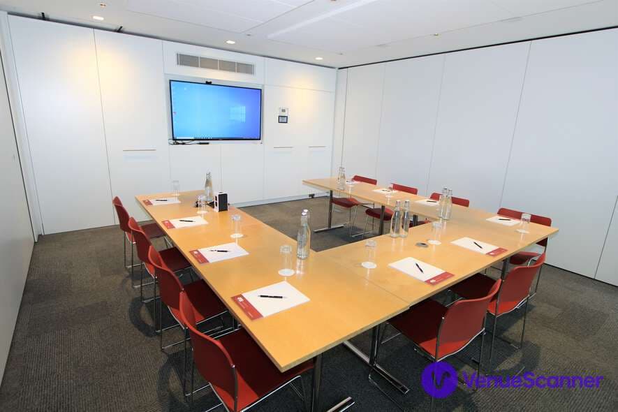 47 Bastwick St., Belgrave 1 photo #3