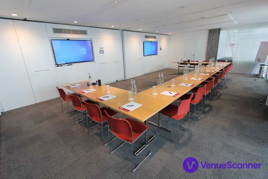 47 Bastwick St., Belgrave Suite photo #3