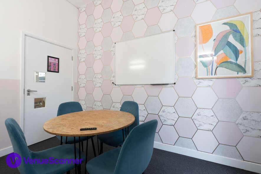 Ayla, Runway East Borough Market photo #2