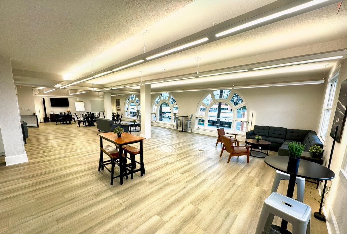 The Humanity Lounge, Urban Downtown Lounge with City View photo #1