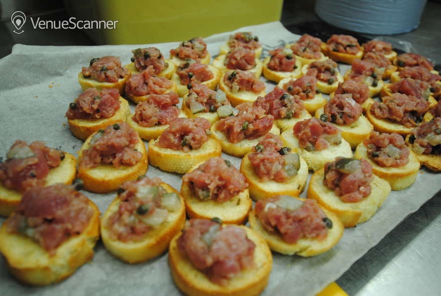 Main Room, Esca photo #2