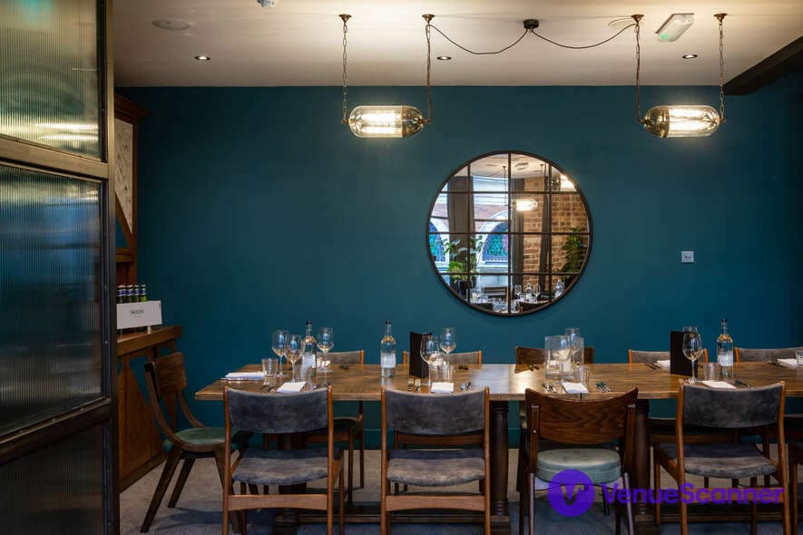 The Gallery Room, Smiths Of Smithfield photo #2