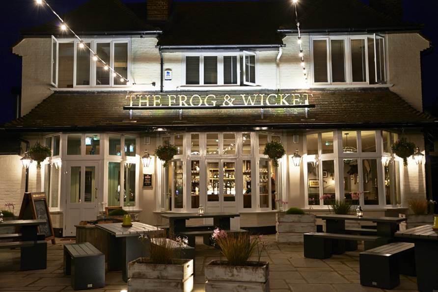 Long Room, The Frog & Wicket photo #4