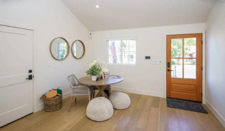 Entire Venue, Modern Farmhouse in Heart of LA photo #1