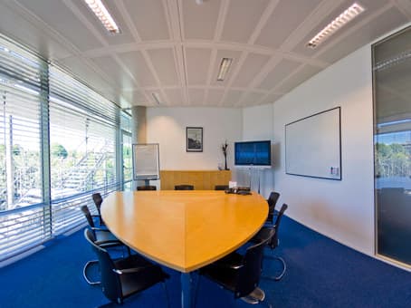 New York, Regus London Chiswick Park photo #1