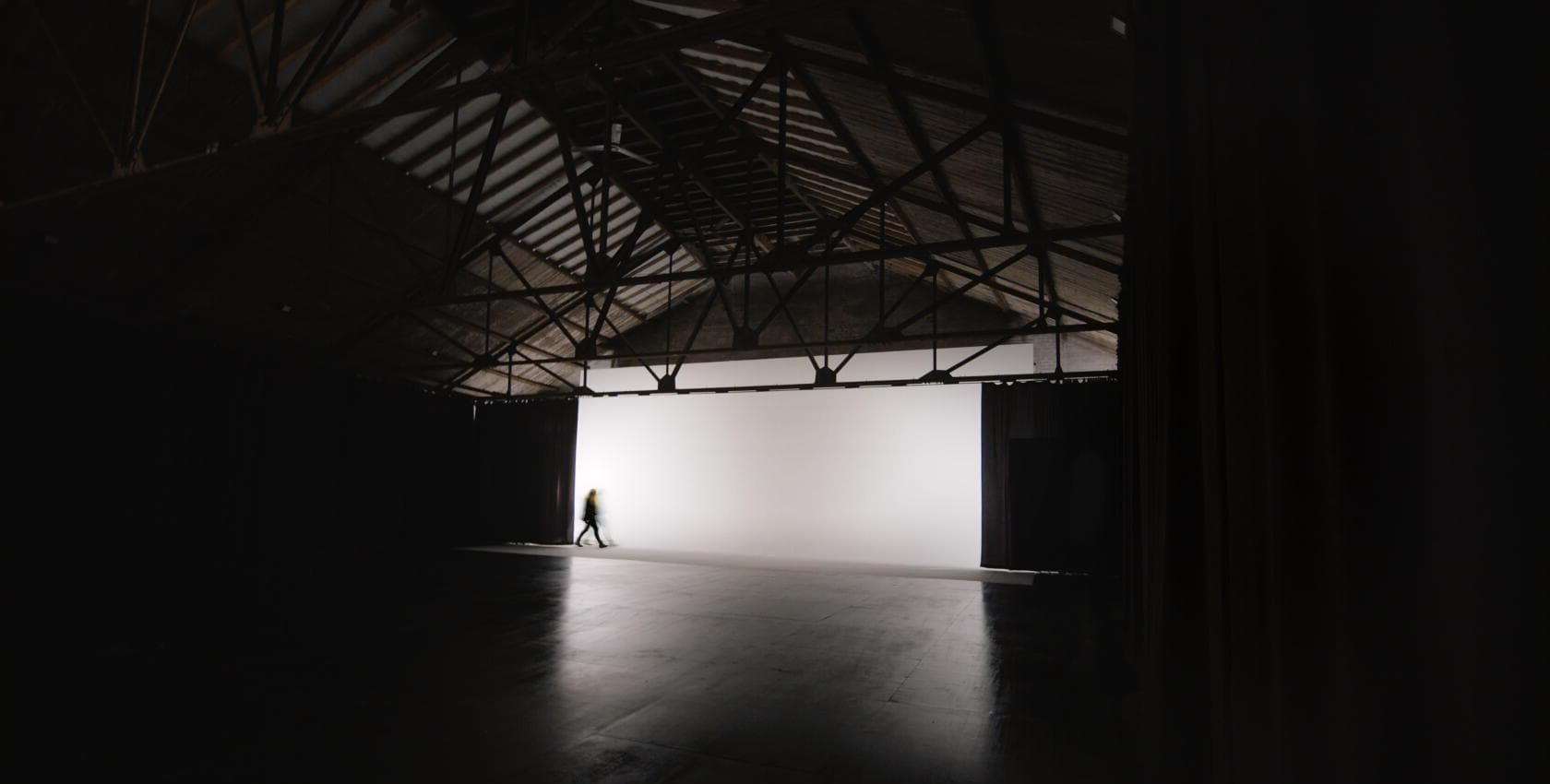 Infinity Cove & Blackout, Infinity Cove & blackout space with set build photo #1