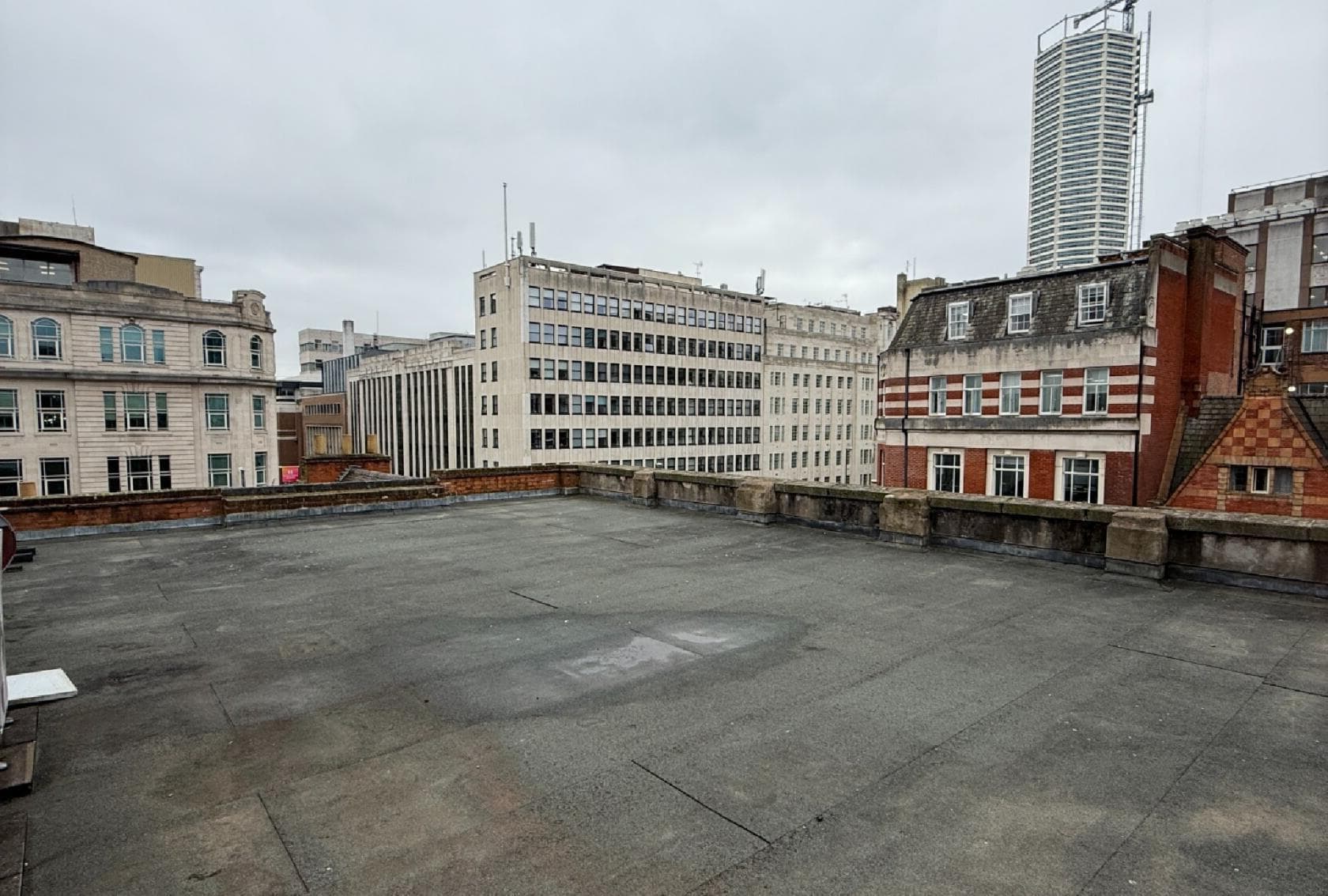 Rooftop With Panoramic Views, Illimitable Spaces photo #1
