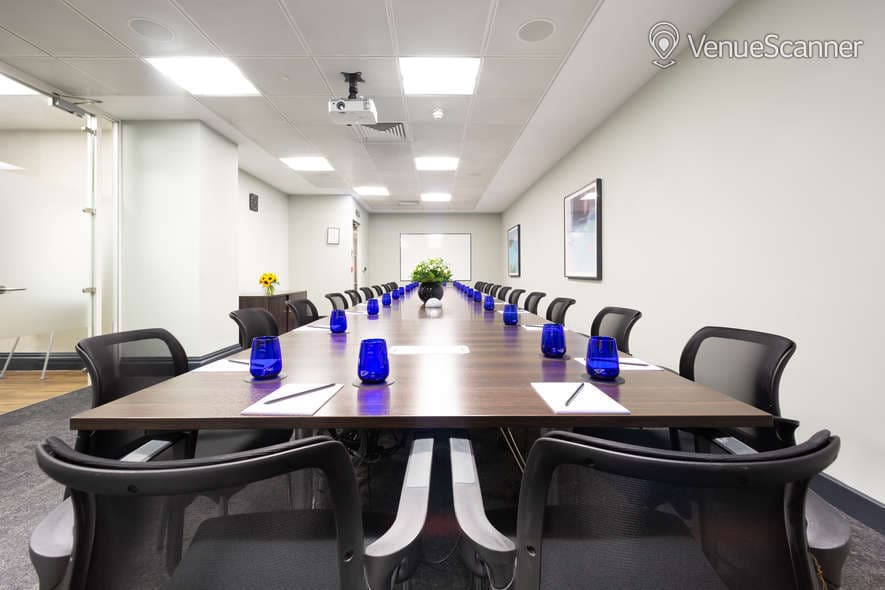 Cornhill, 1 Royal Exchange photo #2