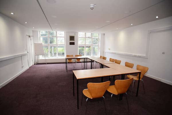 Photo of Oxford House In Bethnal Green, Scott Room