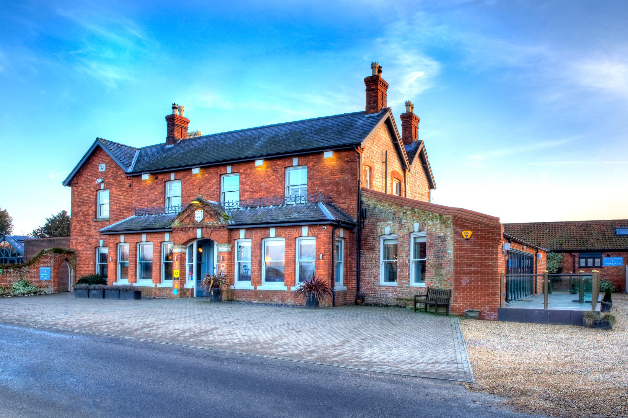 The Conservatory & Walled Garden, Titchwell Manor Hotel photo #41