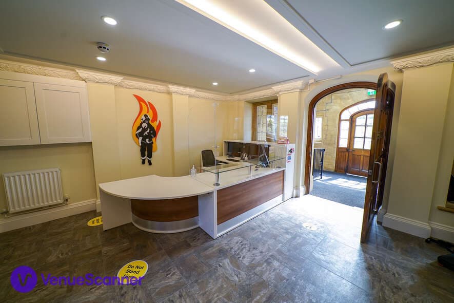 Paul Fuller Suite, Harcombe House photo #7