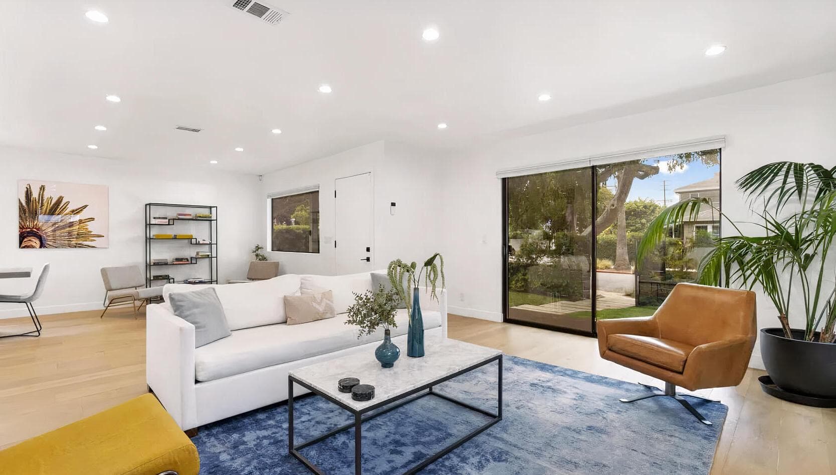 Entire Venue, Stylish and Spacious Home photo #1