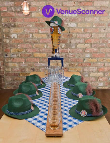 The Arch, Munich Cricket Club Tower Hill photo #3