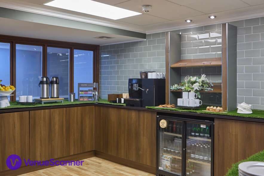 DoubleTree By Hilton St Anne's Manor, Sunningdale Suite photo #3