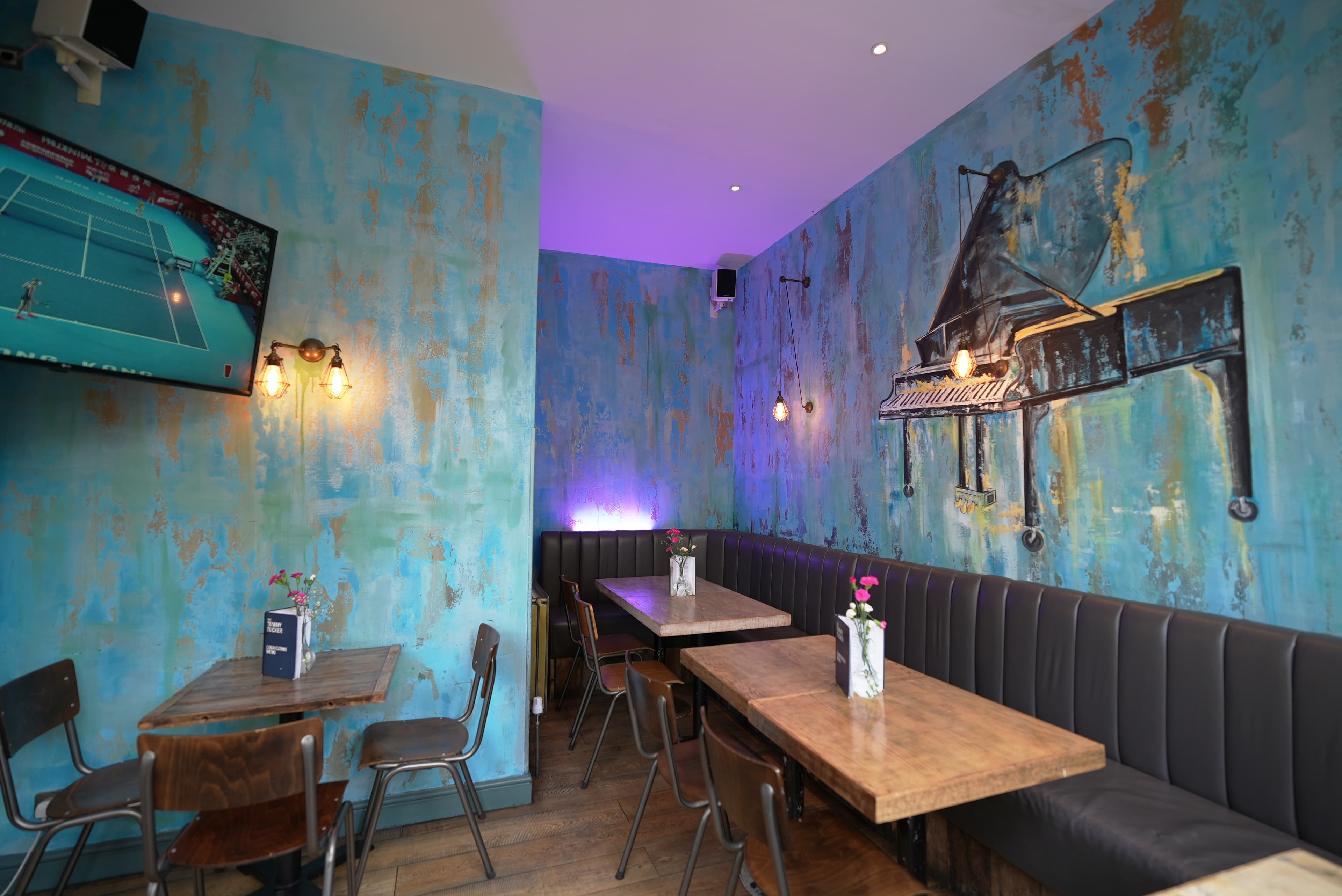 First Floor, The Tommy Tucker photo #14