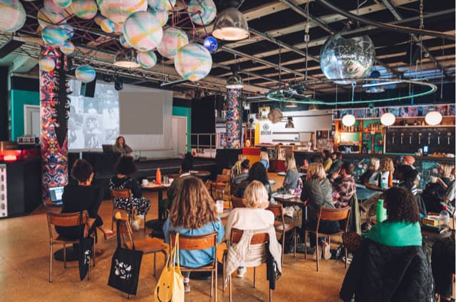 Main Room, Strange Brew photo #1