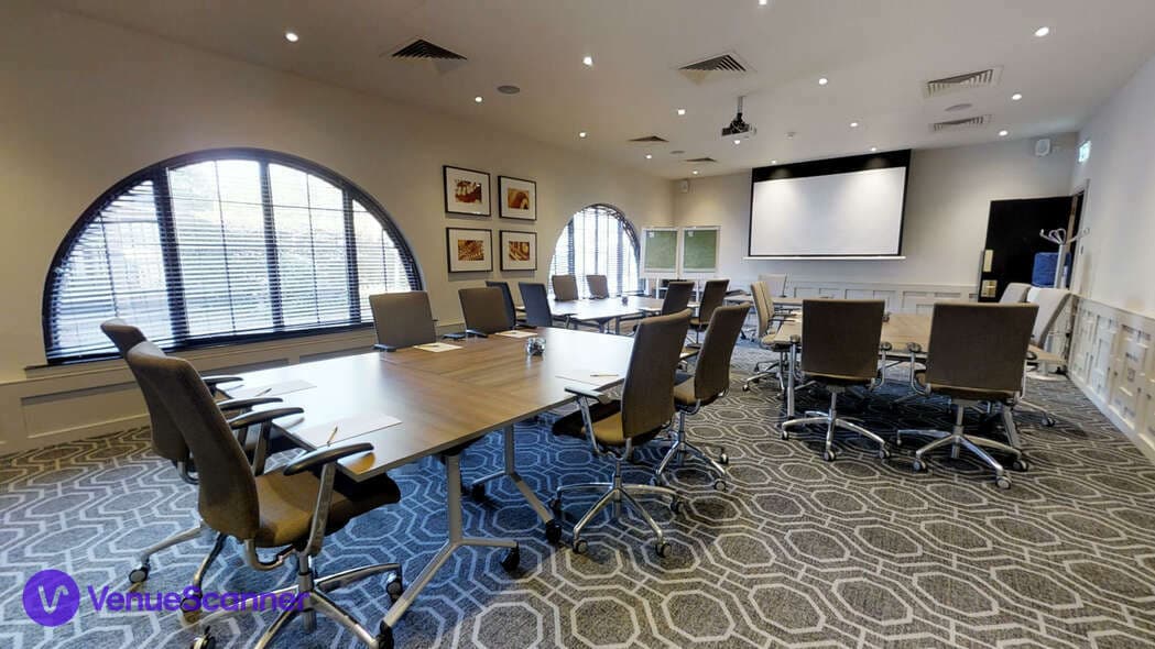 Rose And Fuchsia, Milton Hill House photo #2