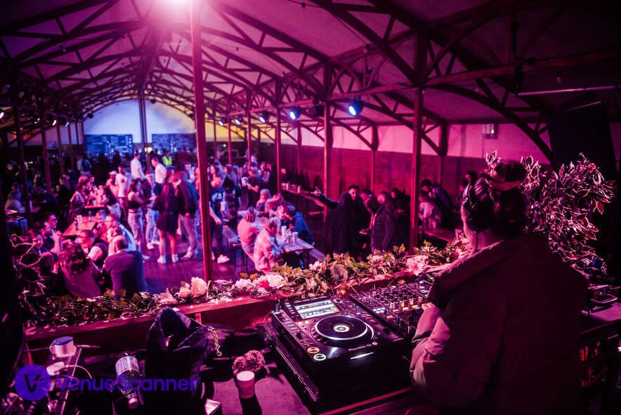 Between The Bridges, Summer | The Dock - Reserved Areas photo #3