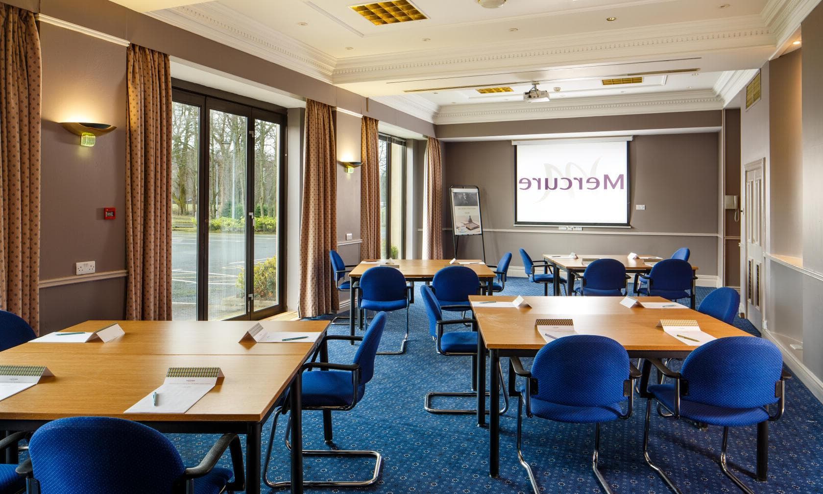 Central Park East, Mercure Bradford Bankfield Hotel photo #1