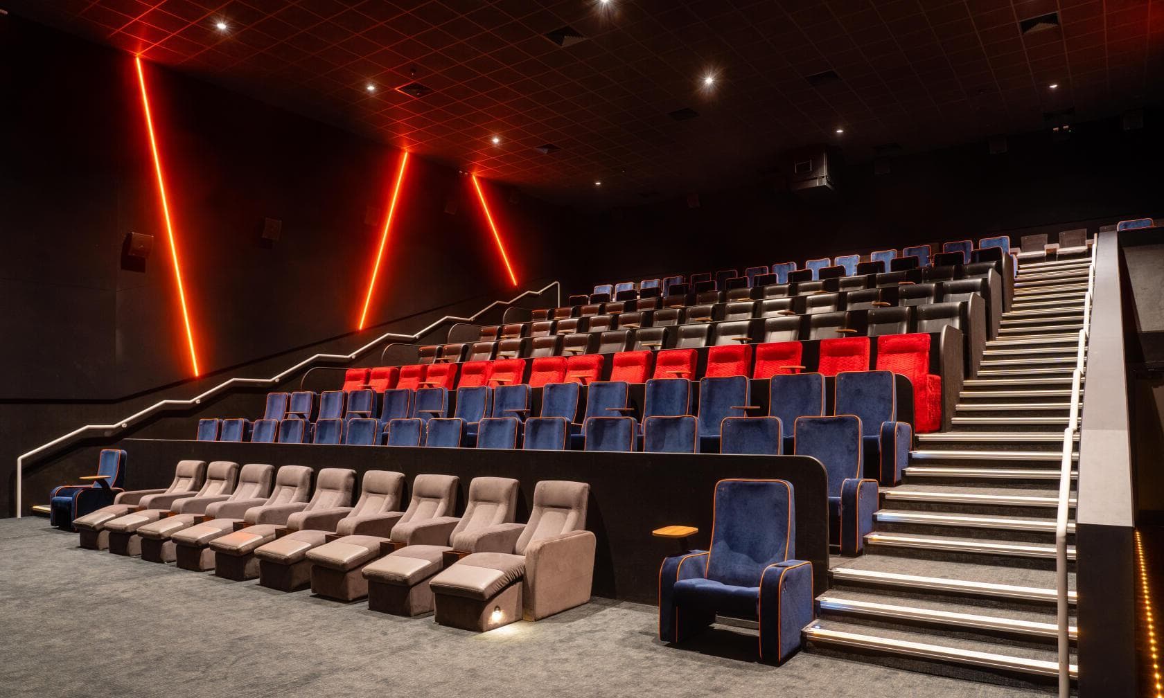 Private Screens At The Light, The Light Banbury photo #2