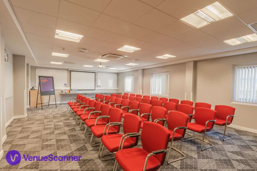 Rockingham Suite, Holiday Inn Express Kettering photo #3