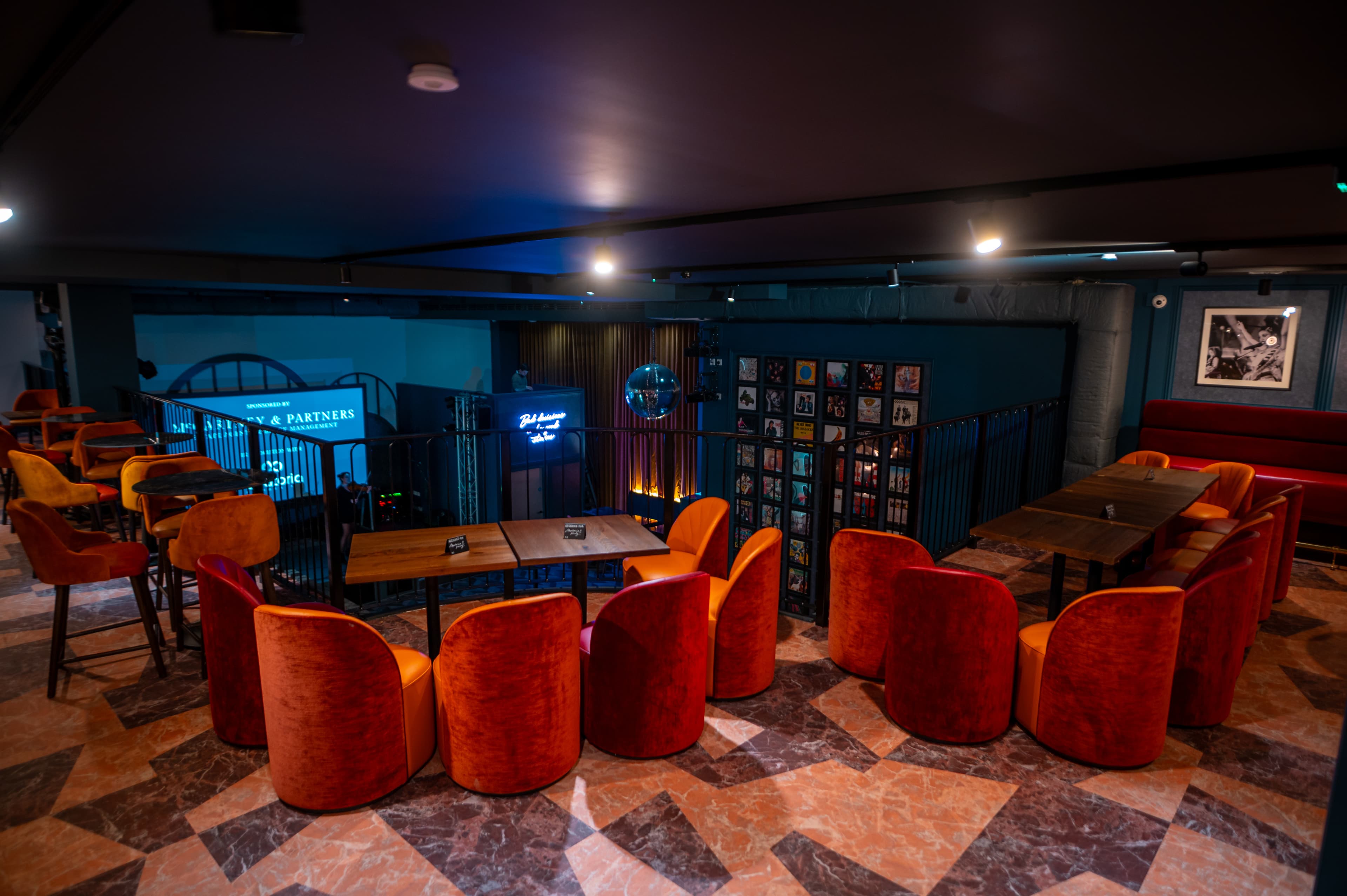 Photo of Amazing Grace Canary Wharf, The Mezzanine