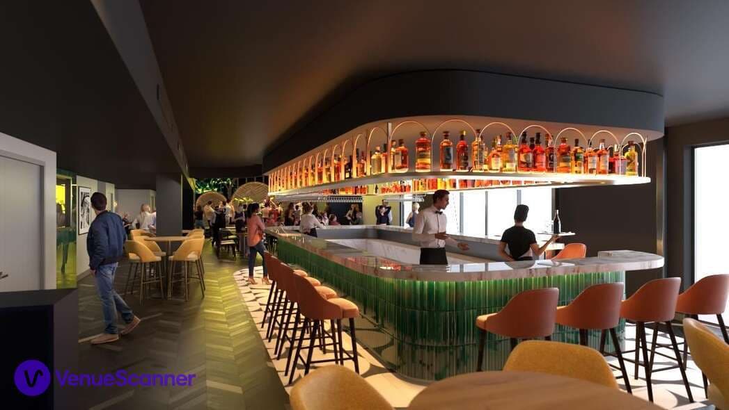 Amazing Grace Canary Wharf, The Mezzanine photo #3