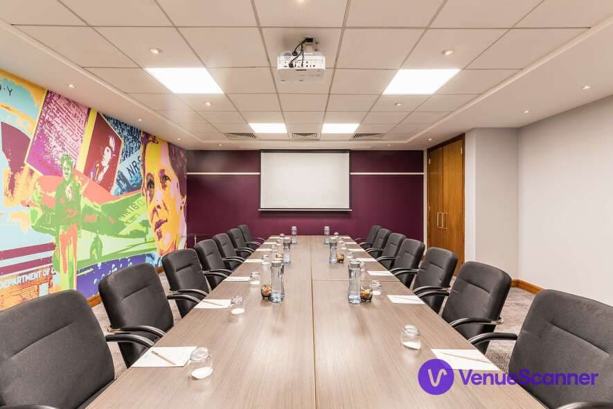 Bader, Radisson Hotel & Conference Centre London Heathrow photo #1