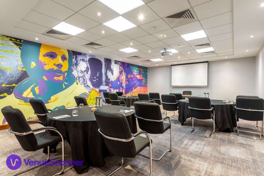 Le Clerque, Radisson Hotel & Conference Centre London Heathrow photo #1