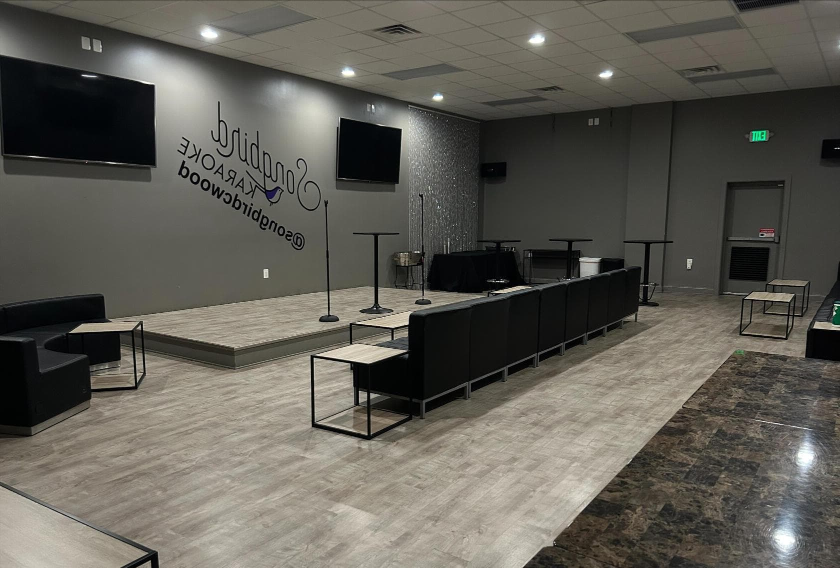 Large Suite, Songbird Karaoke photo #1