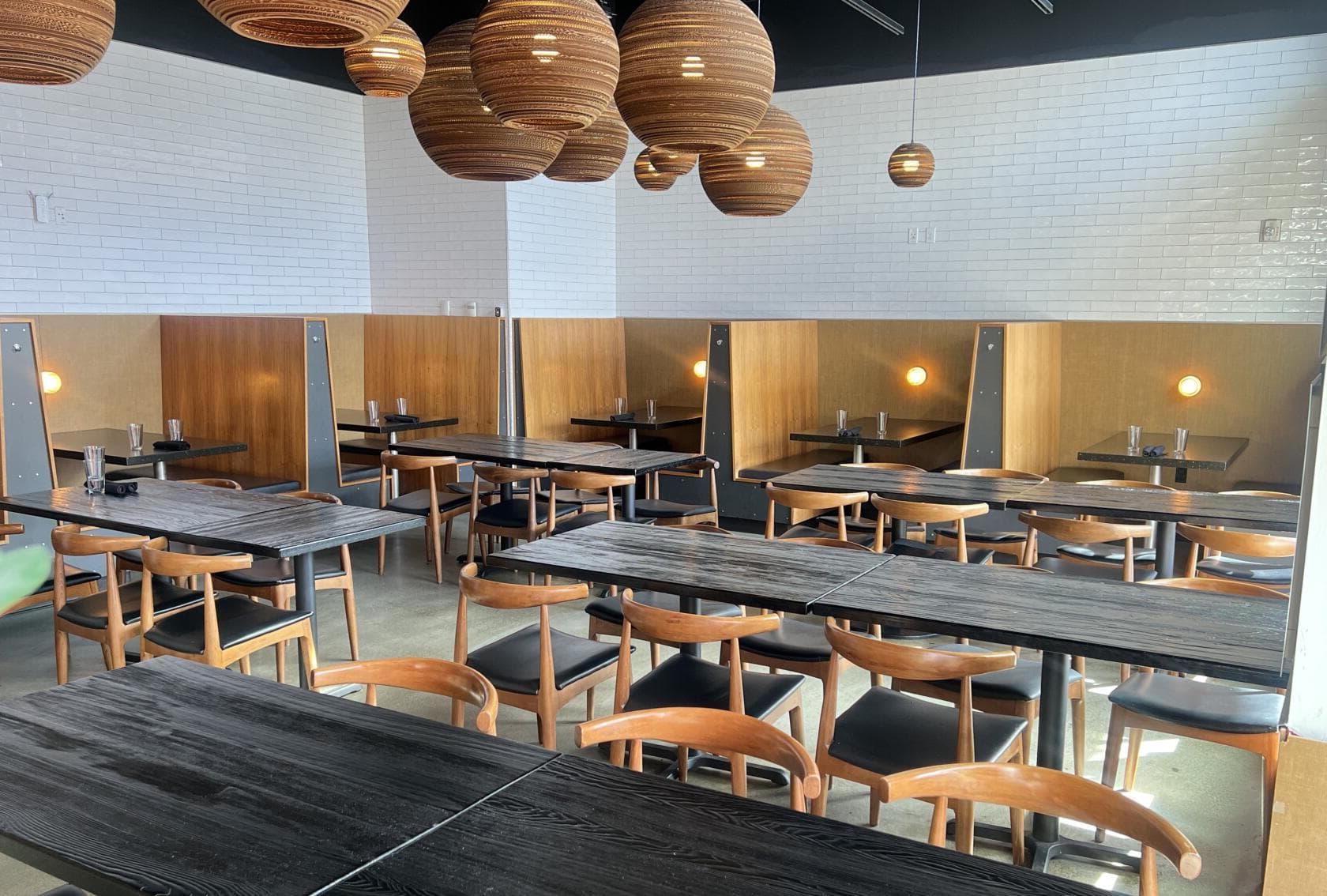 Right Section, Vivienne's Bistro photo #1