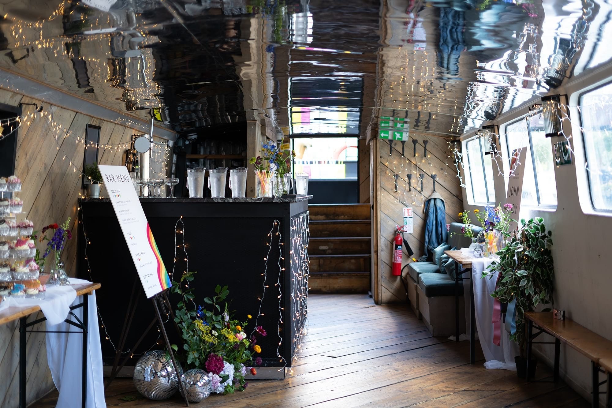 Photo of Studio 9294 & Number 90, Mary Read - Canal Boat