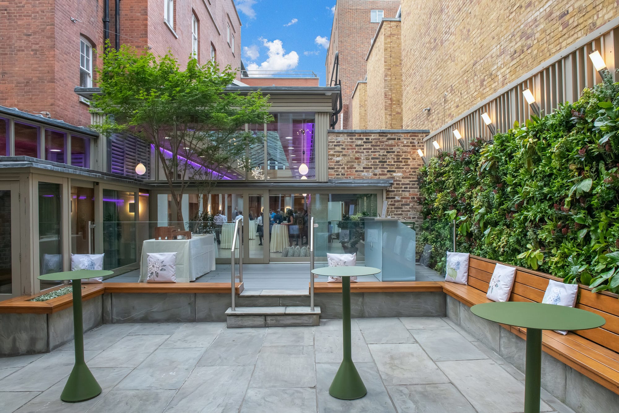 Photo of No.11 Cavendish Square, Burdett Suite