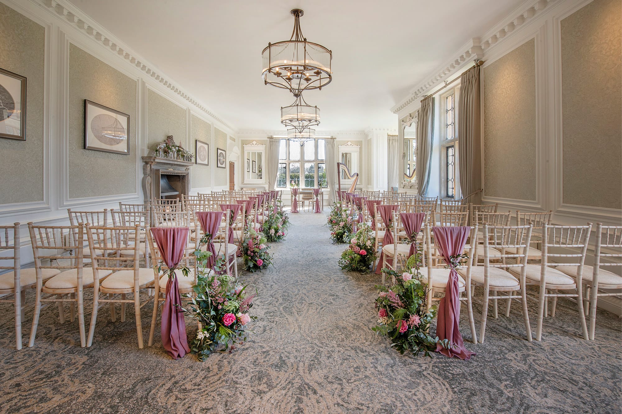 Photo of Horwood House, The Manor Lounge