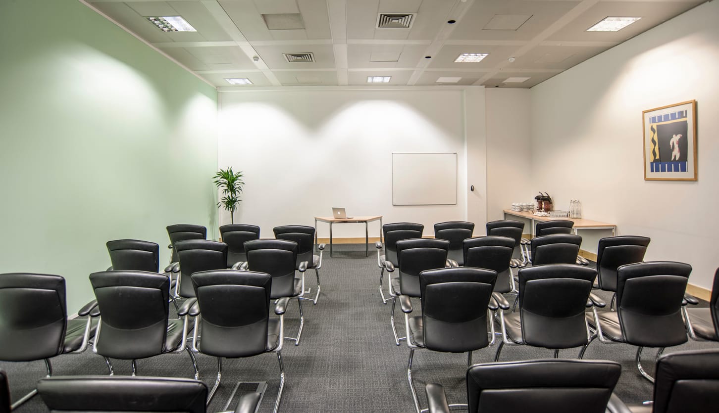 Photo of Regus Heathrow Stockley Park, Tana