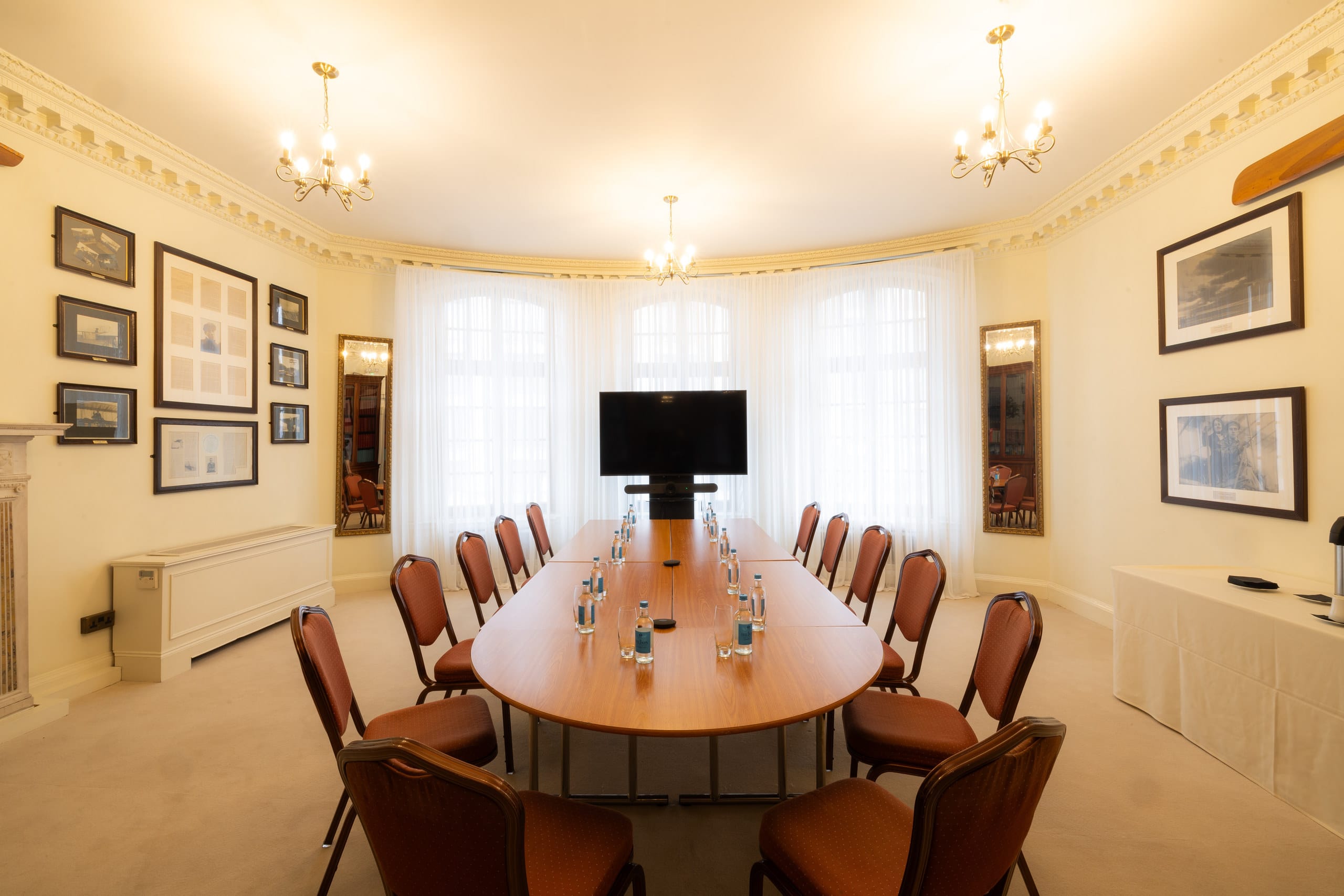 Photo of No 4 Hamilton Place, Sopwith Room
