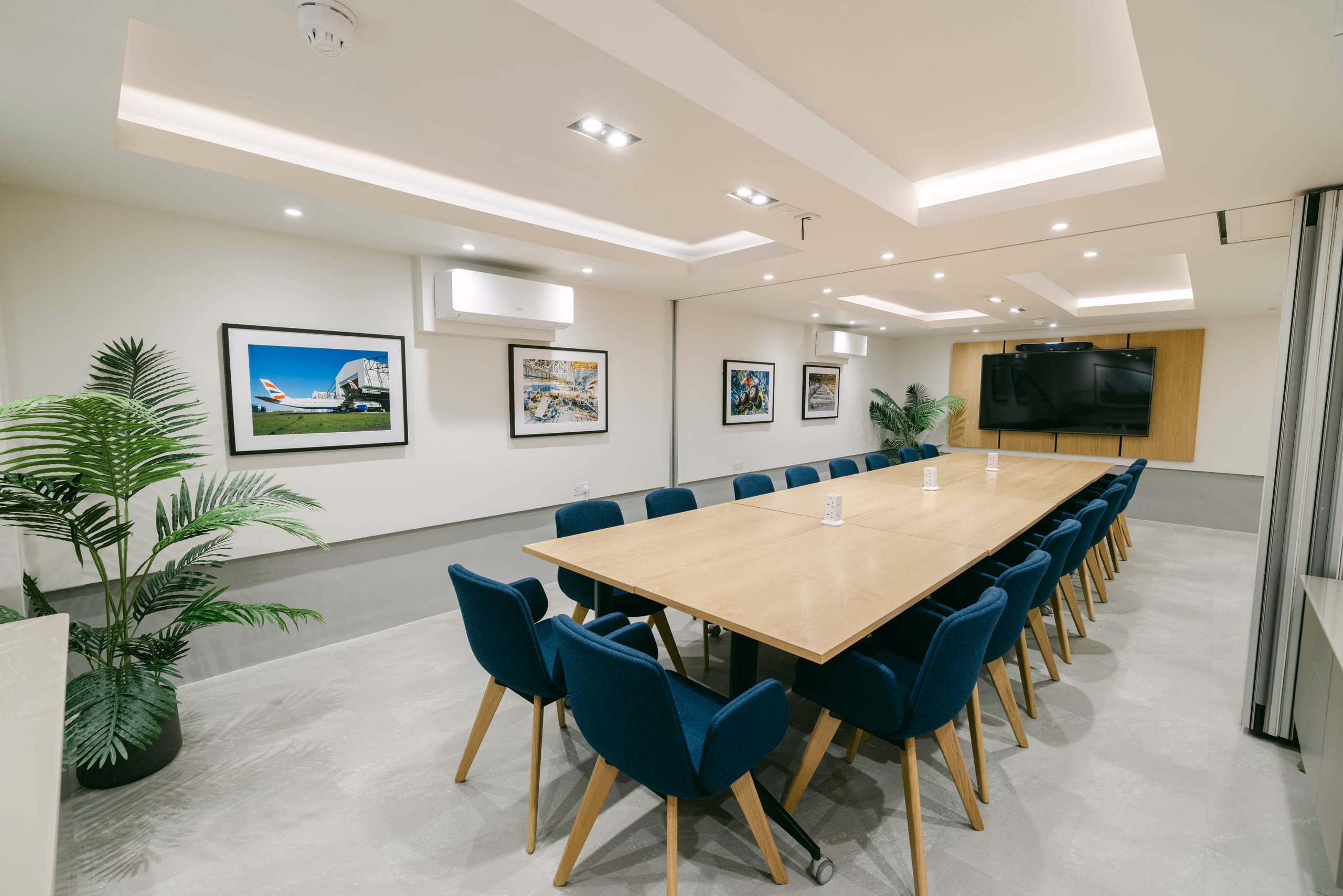 Photo of No 4 Hamilton Place, Airbus Boardroom