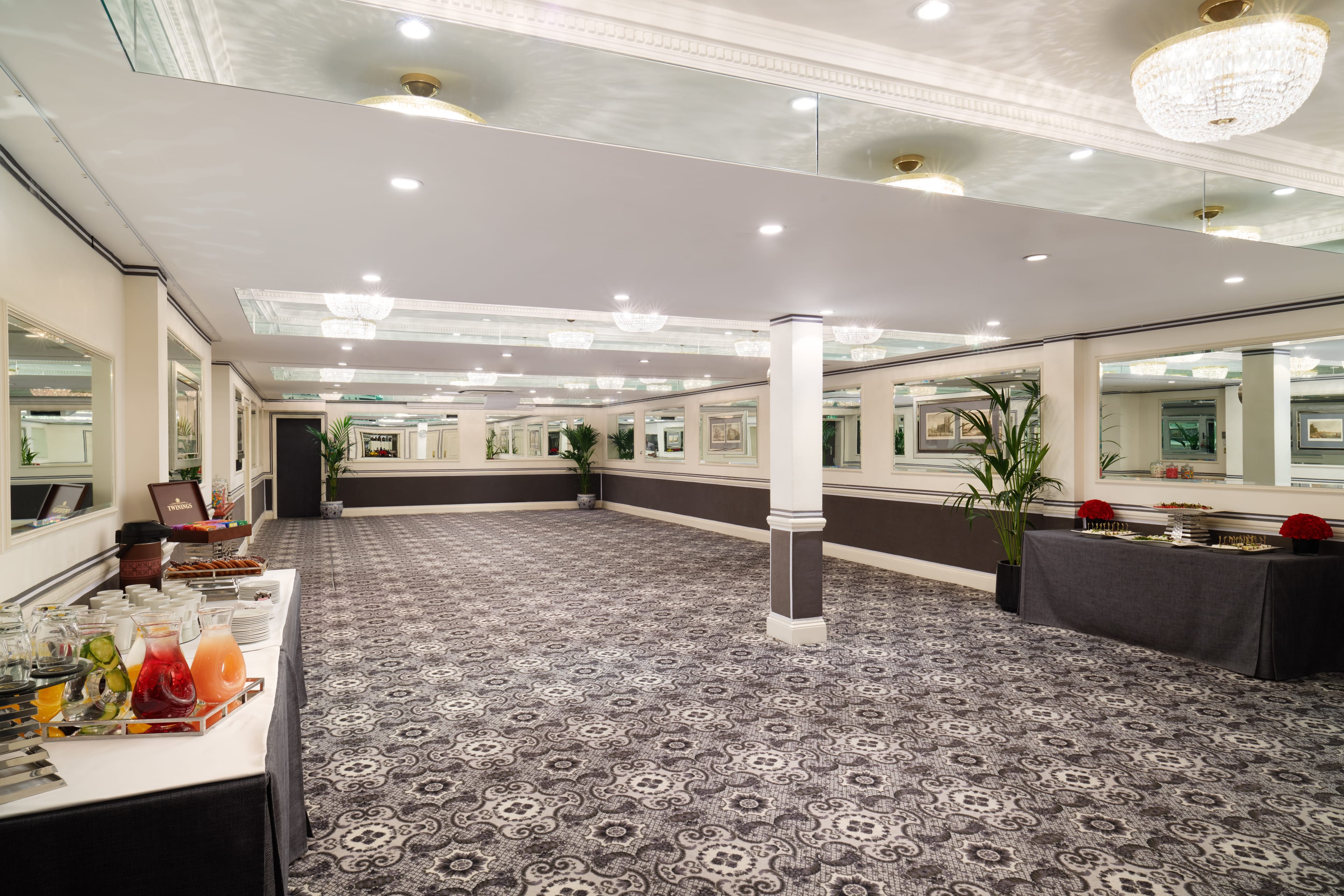 Photo of The Montague On The Gardens, Great Russell Suite