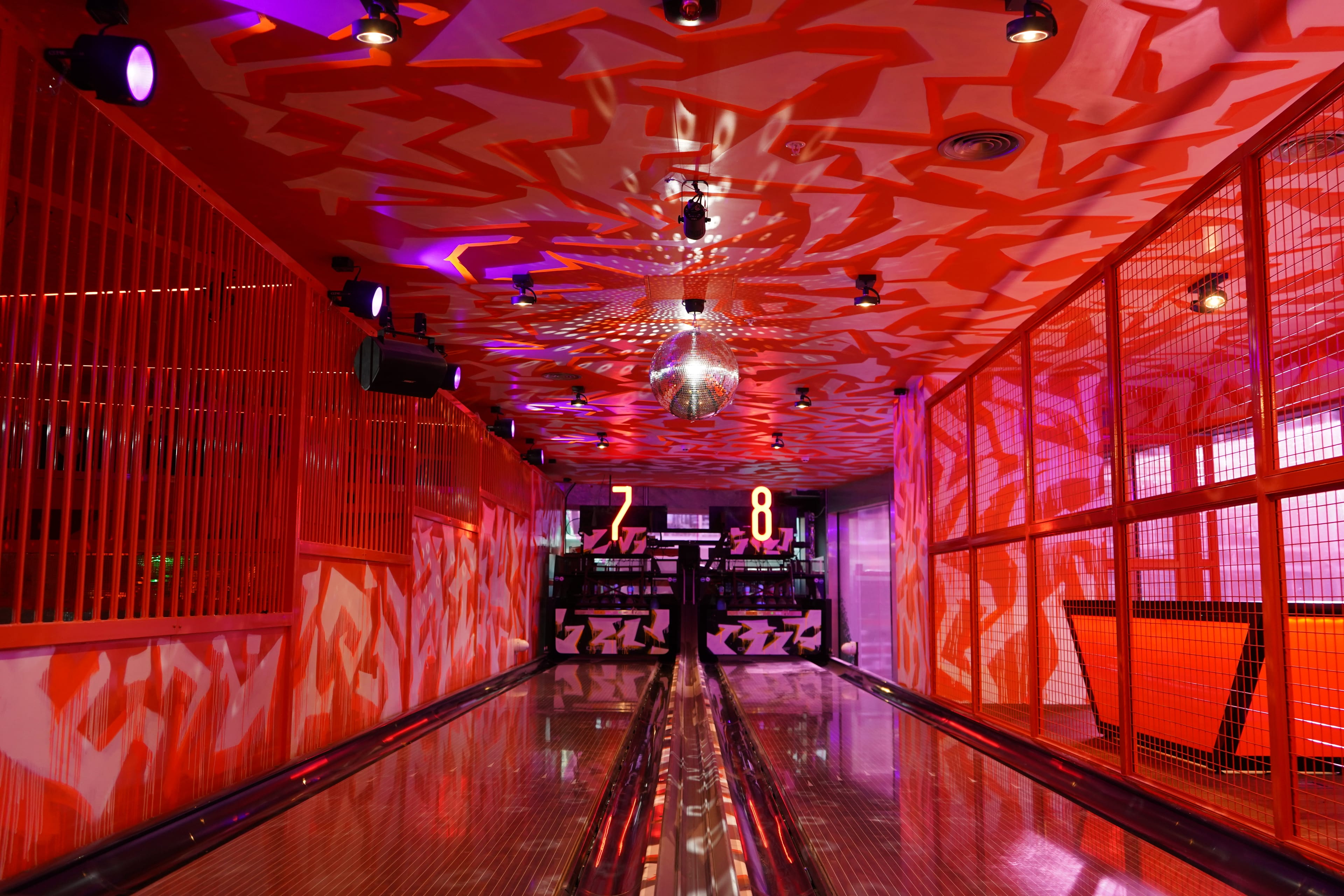 Photo of Lane7 London Victoria, Orange Zone