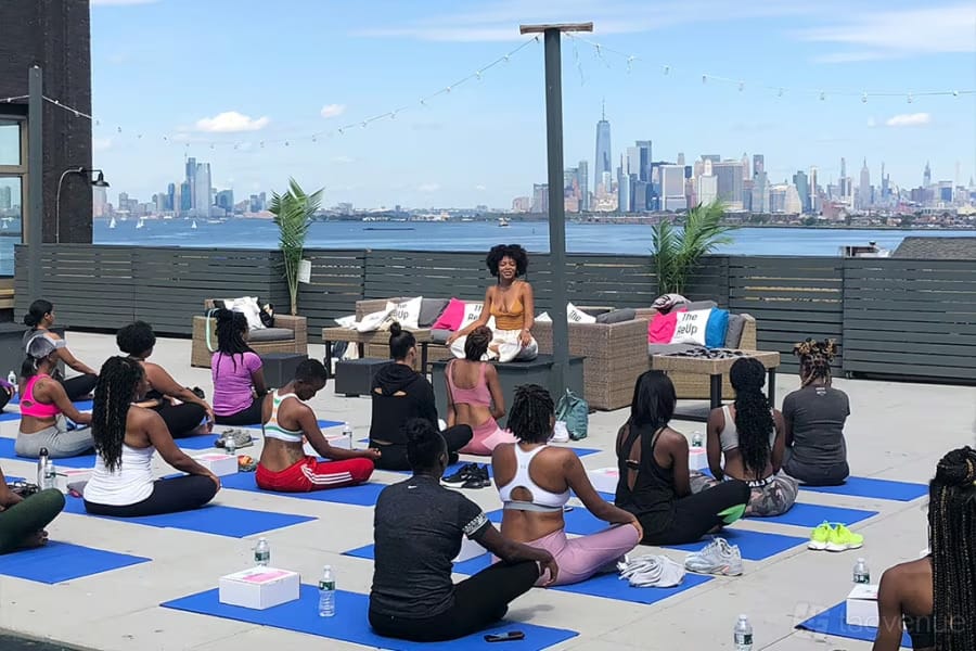 Photo of Sunset Park Rooftop, Rooftop And Lounge At Sunset Park Rooftop