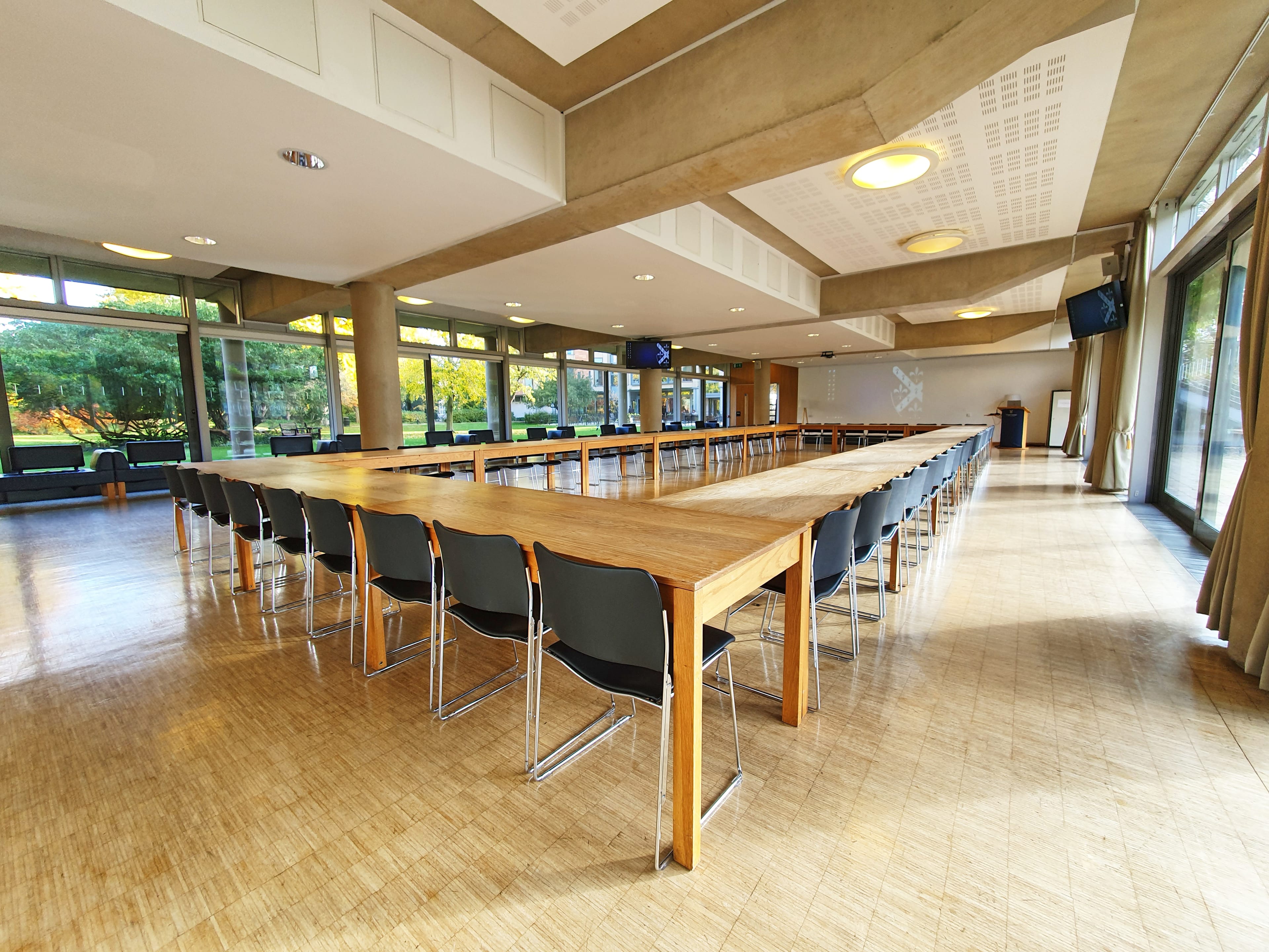 Photo of St Hugh's College, University Of Oxford, Maplethorpe Hall (Hybrid Event Space)